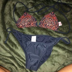 Bikini set/cheeky bottoms